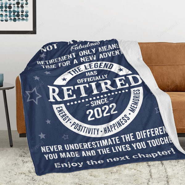 Retirement Gifts for Women Men 2022  - Best Retirement Gift Throw Blanket for Nurse, Police, Teacher, Coworker, Boss, Dad, Mom